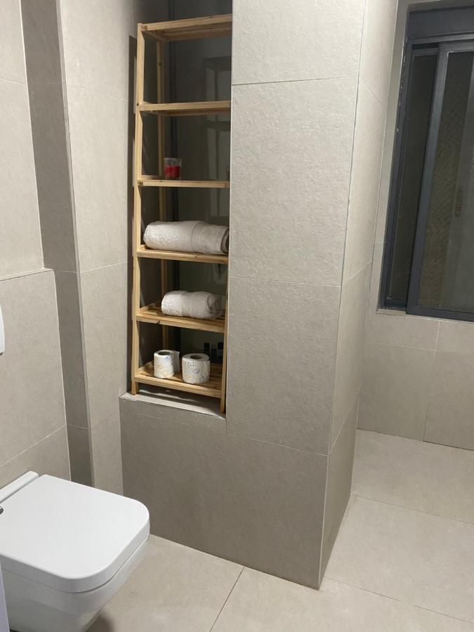 Cheerful 2-Bedroom Apartment In Golem โกเลม ภายนอก รูปภาพ