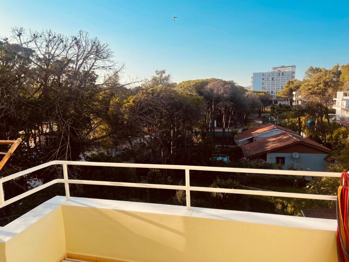 Cheerful 2-Bedroom Apartment In Golem โกเลม ภายนอก รูปภาพ