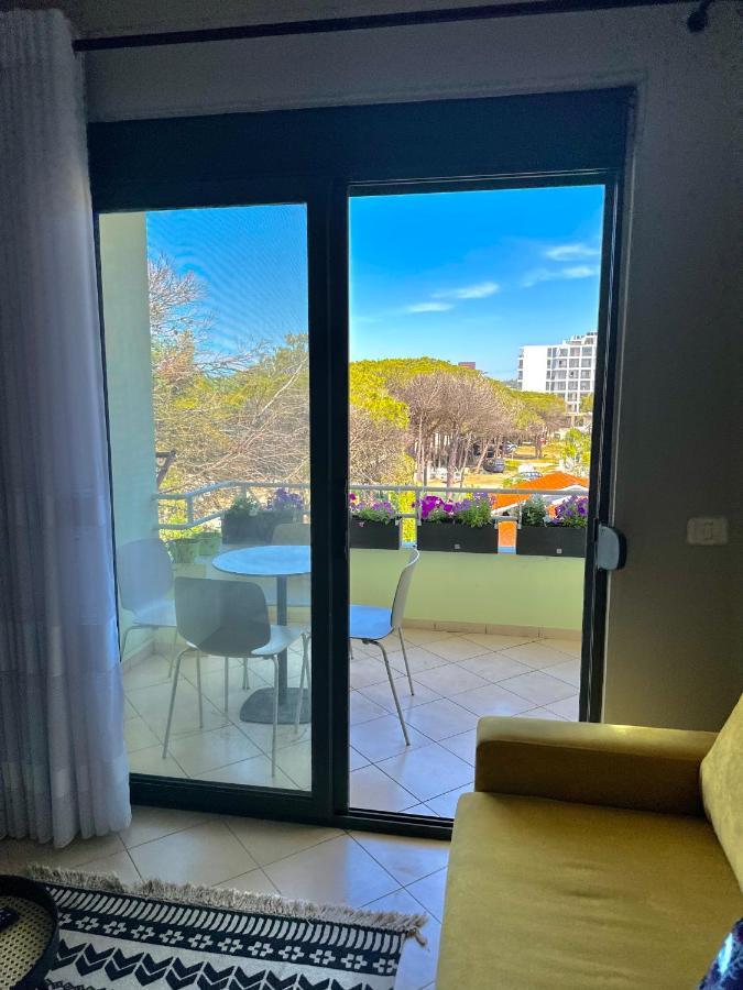 Cheerful 2-Bedroom Apartment In Golem โกเลม ภายนอก รูปภาพ